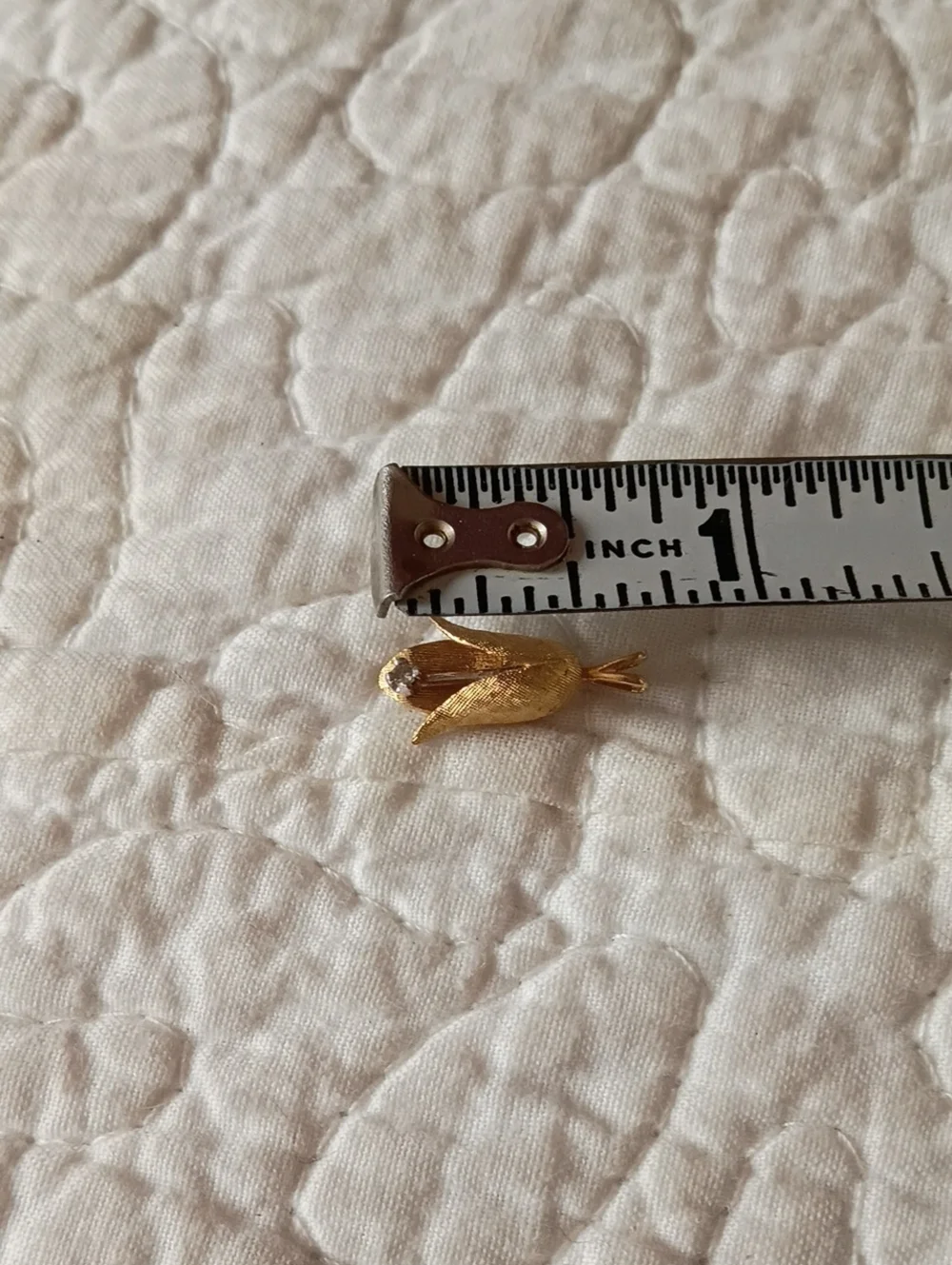 14k Gold Floral Drop Pendant with Moveable Diamond Stem, 1.5 Grams